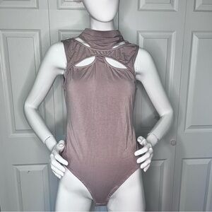 ***💲BOGO💲*** Cutest neckline bodysuit
